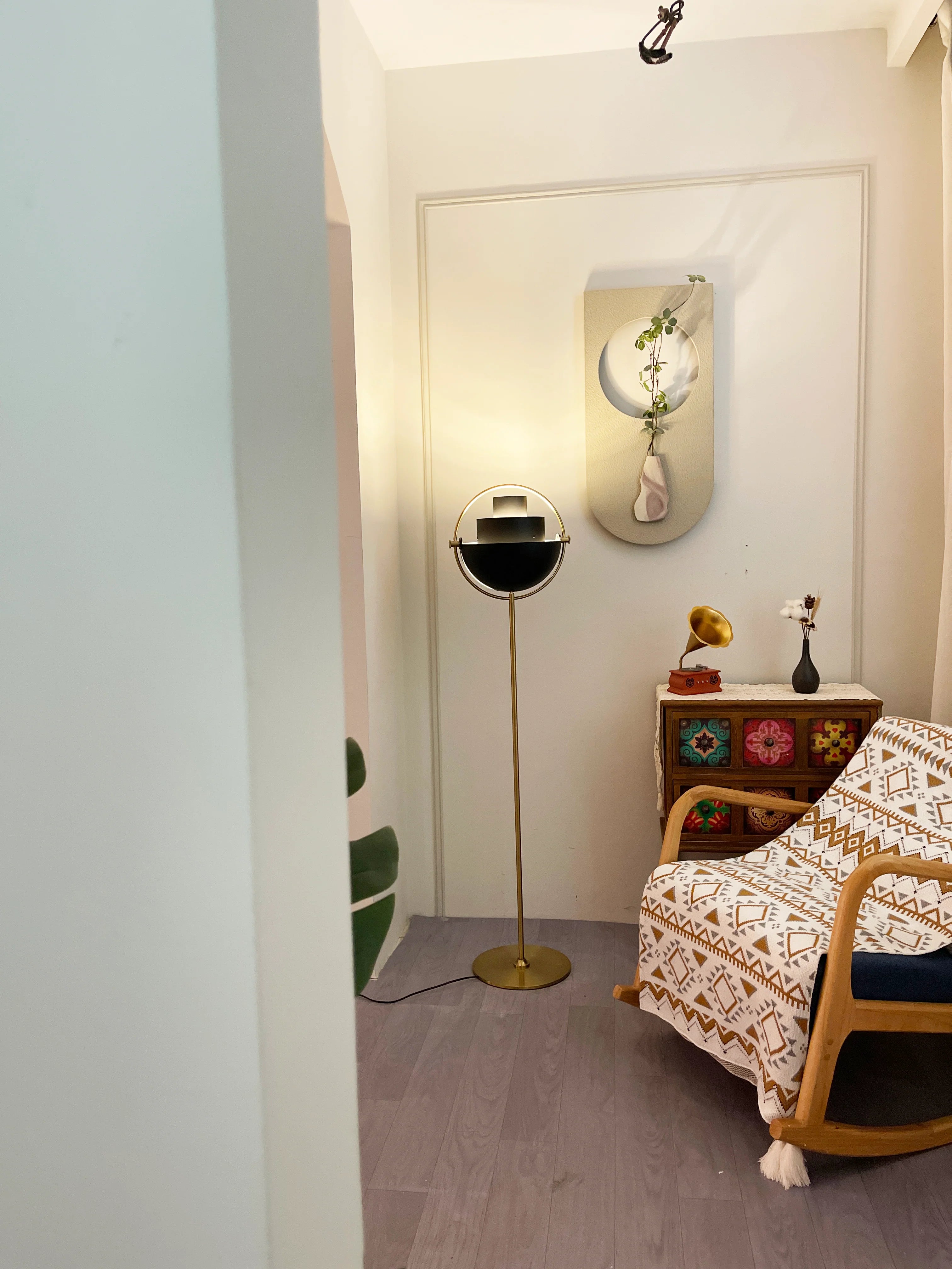 Rotating Ball Floor Lamp