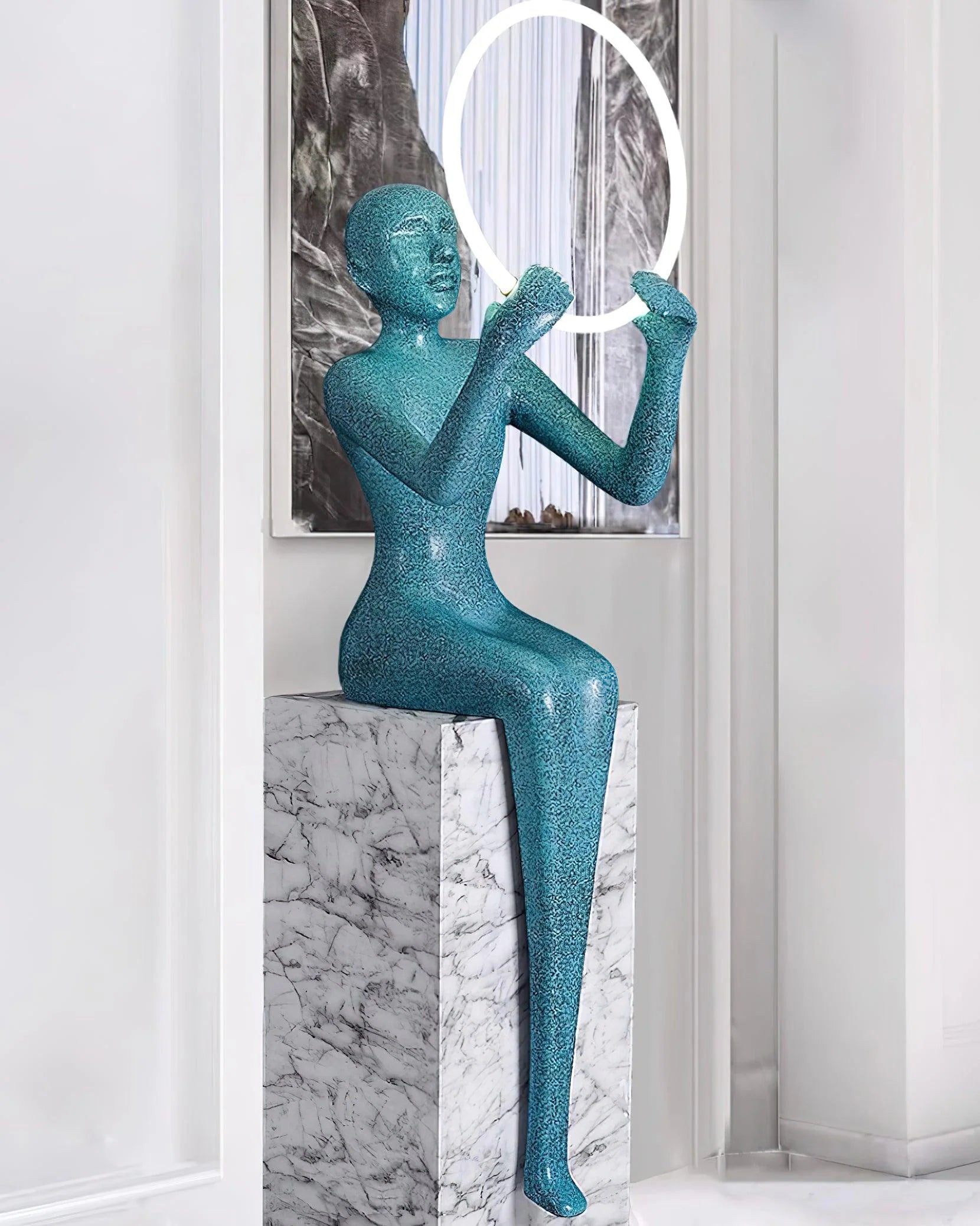 Sitting Sculpture Floor Lamp