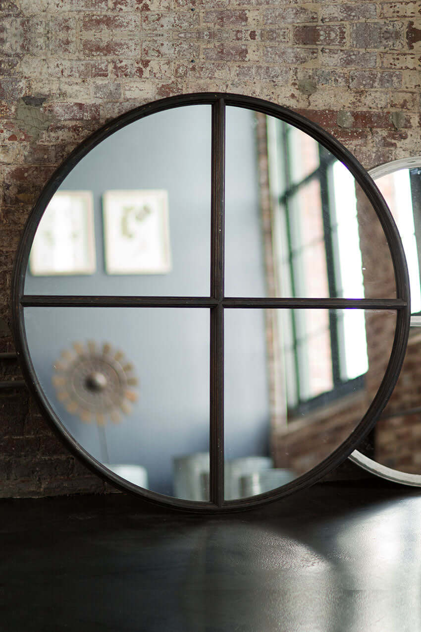 Round Wood Wall Mirror in Black